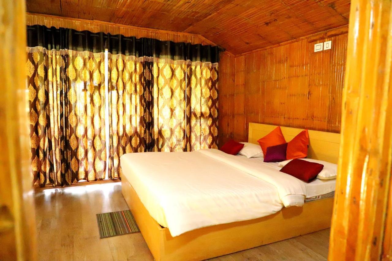 Pepper Green Wayanad Resort With Swimming Pool Kattikkulam Exterior photo